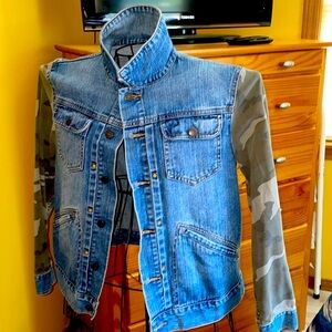 “” NEW LISTING “” DENIM WOMEN JACKET